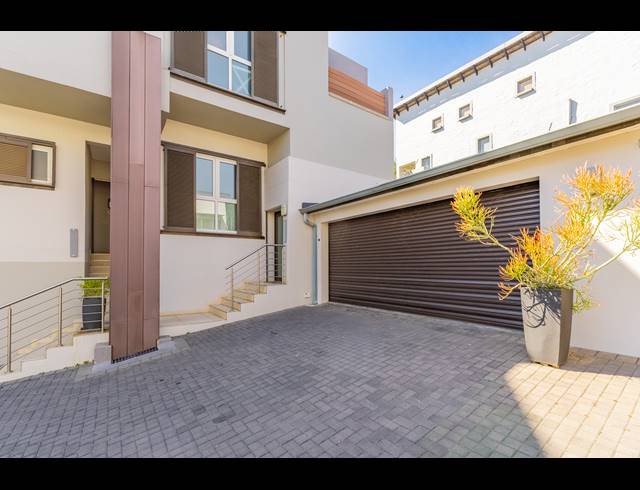 3 BEDROOM CLUSTER FOR SALE IN BRYANSTON